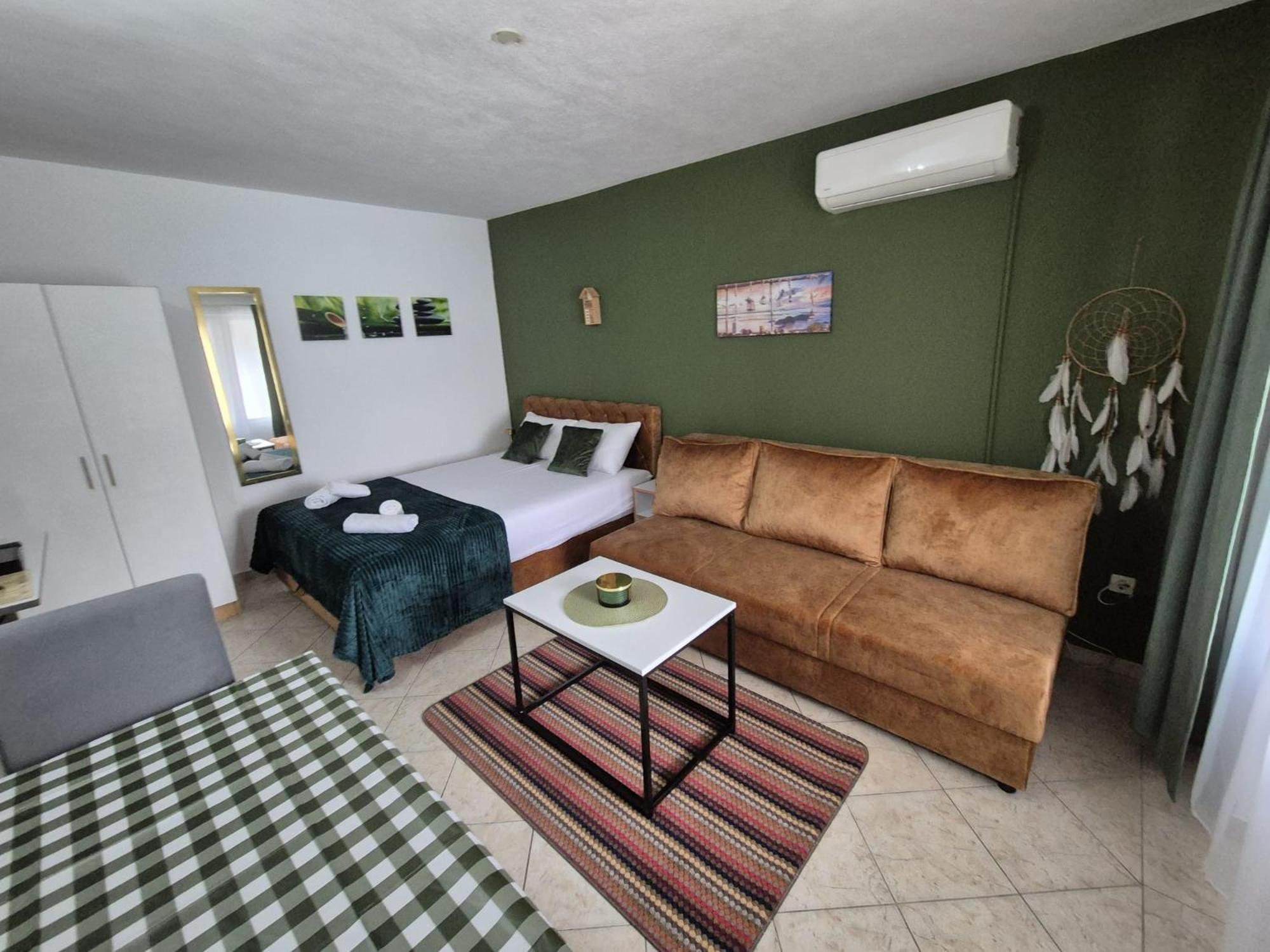 נאום Apartmani Villa Anita מראה חיצוני תמונה