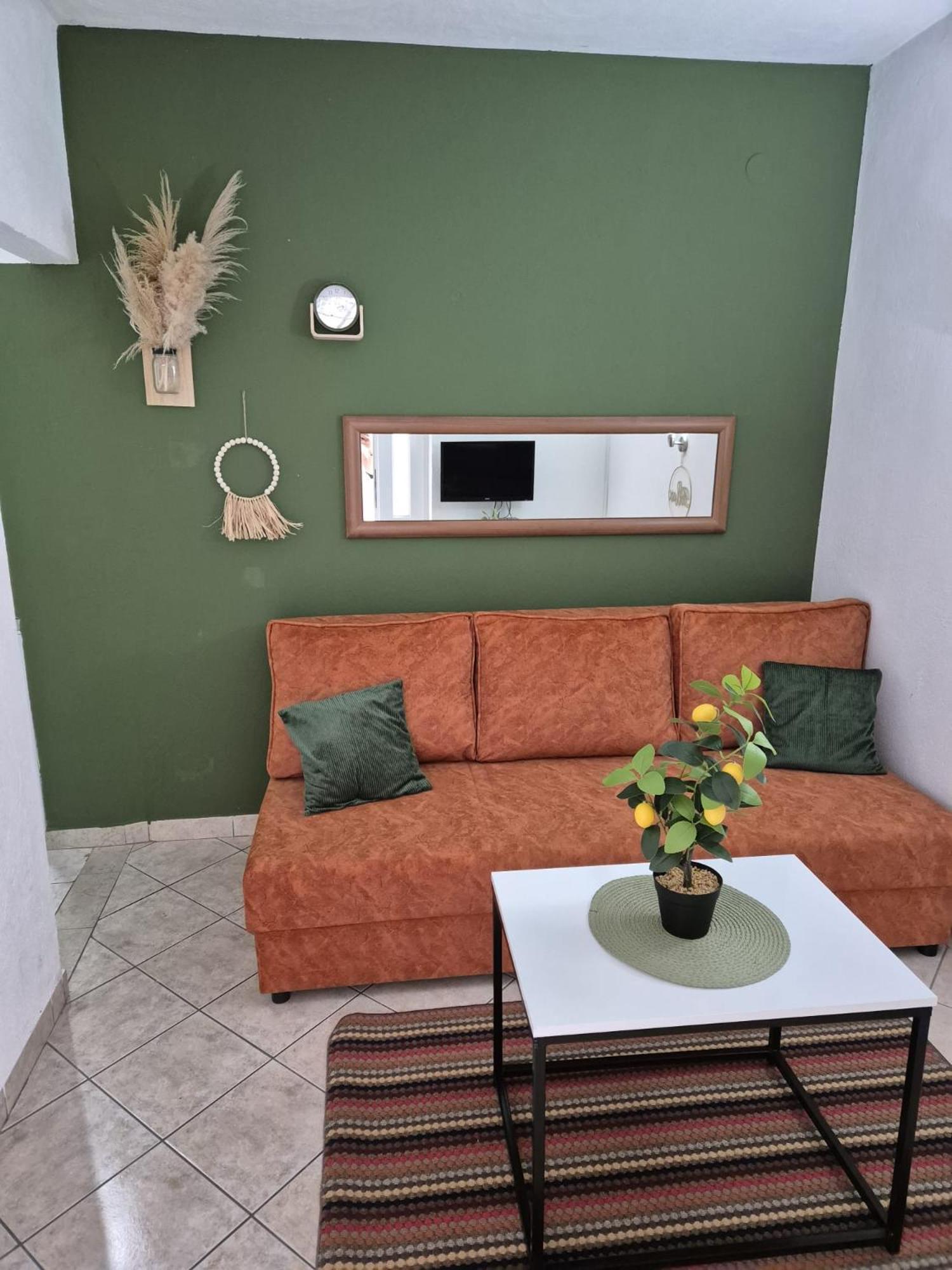 נאום Apartmani Villa Anita מראה חיצוני תמונה