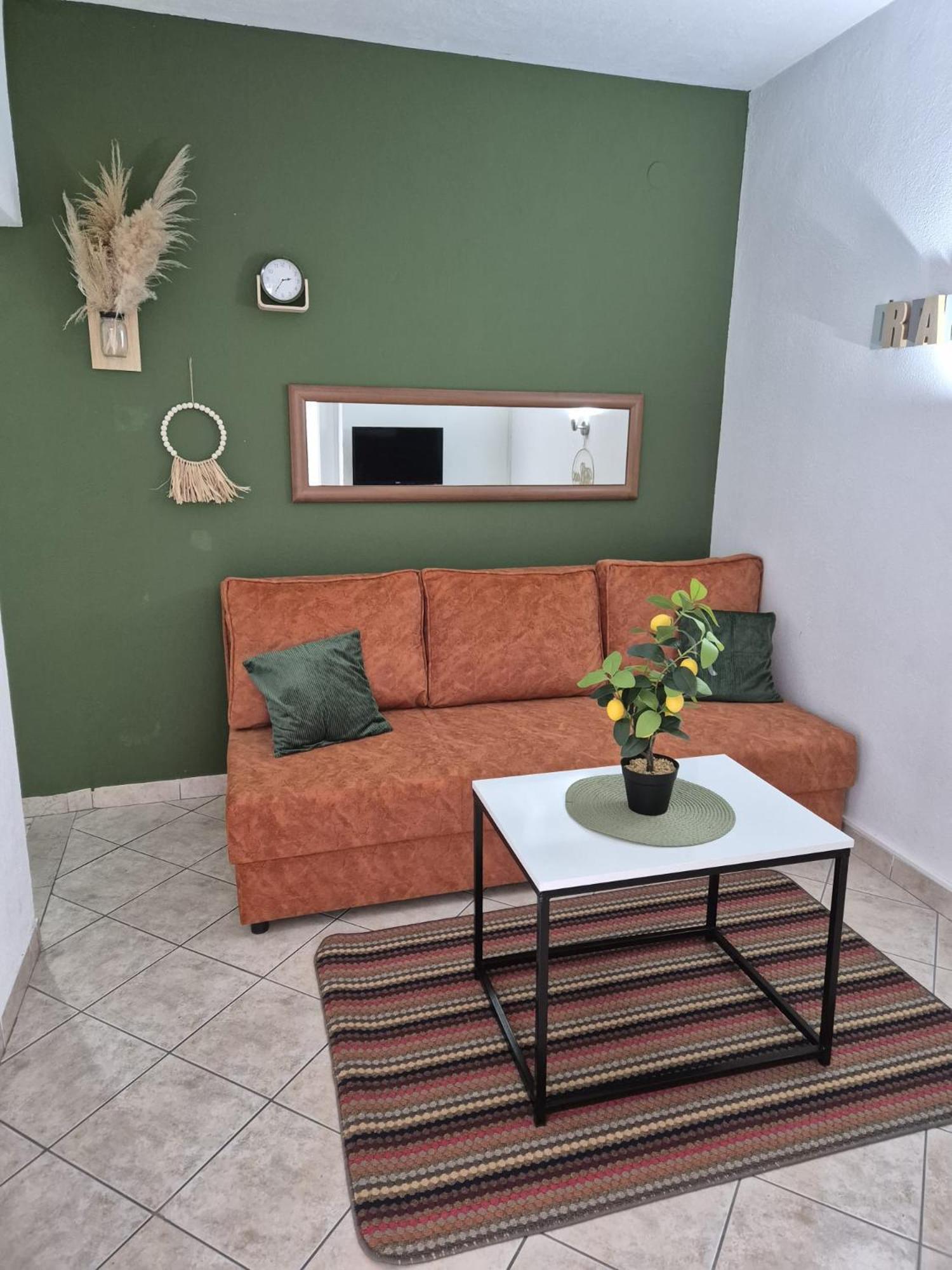 נאום Apartmani Villa Anita מראה חיצוני תמונה